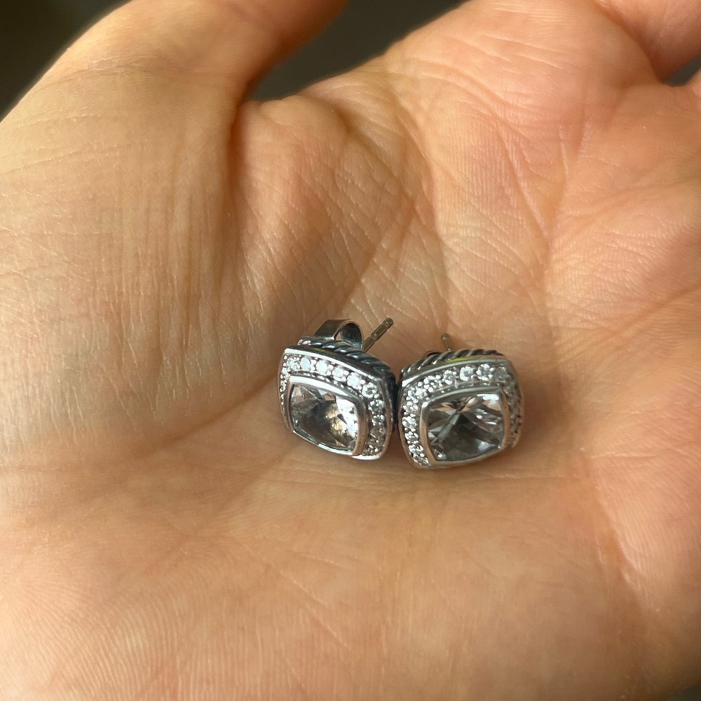 David Yurman Albion 7 mm Earrings - Picture 5 of 6